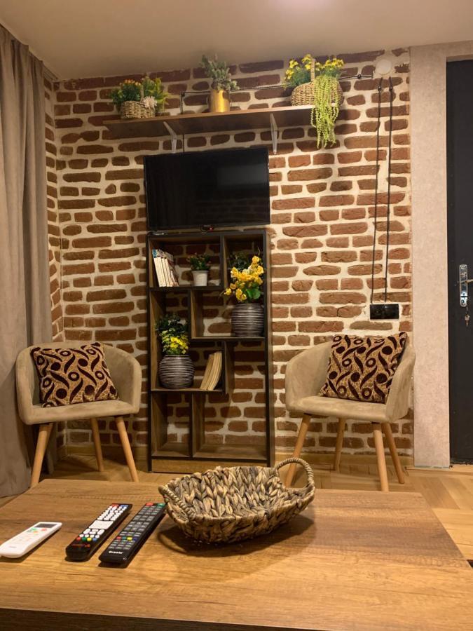 12 Maksim Gorki Street Lejlighed Tbilisi Eksteriør billede