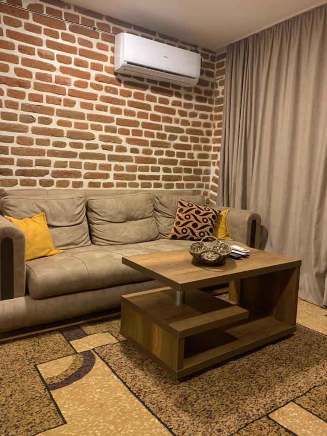 12 Maksim Gorki Street Lejlighed Tbilisi Eksteriør billede